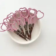Load image into Gallery viewer, Embroidery Scissors - Hearts

