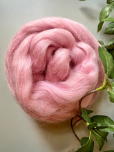 Load image into Gallery viewer, Wool Roving - Summer Shades
