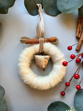 Load image into Gallery viewer, Wool Wreath - Multiple Options
