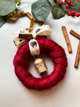 Load image into Gallery viewer, Wool Wreath - Red Corriedale
