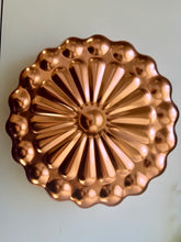 Load image into Gallery viewer, Large Copper Jello Mold
