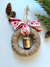 Load image into Gallery viewer, Wool Wreath Ornaments
