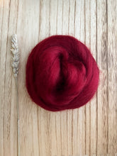 Load image into Gallery viewer, Wool Roving  - Ruby
